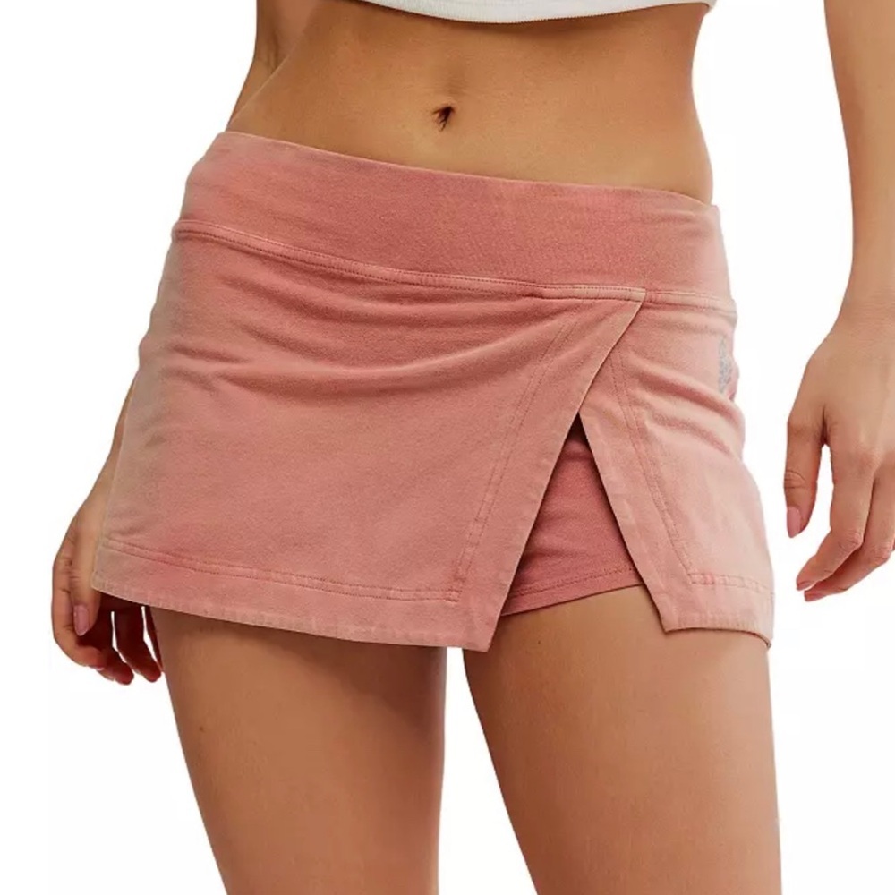 NWT FP Movement Hot Shot Mini Skort in Petal Size Large & Medium